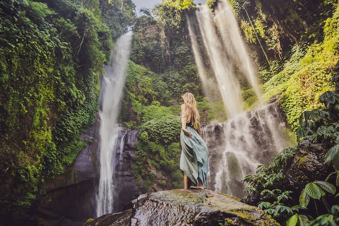 Private Tour: Amazing Sekumpul Waterfall and Ulun Danu Temple - North Bali starts at 6:00 am: the comfort factor