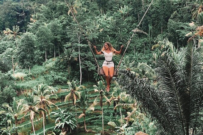 Private Tour to Sumampan Waterfall, Monkey forest, Rice terraces and Swing - Sumampan Waterfall: Majestic Falls Without the Biggest-Crowd Feel