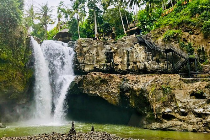 Private Ubud Tour: Monkey Forest, Waterfall & Rice Terrace - Sacred Monkey Forest Sanctuary: plan for the rules and the jungle walk