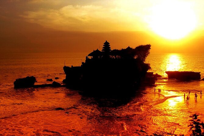 Royal Family Temple, Monkey Forest, and Tanah Lot Sunset Tour - How the guide’s explanations make temples click