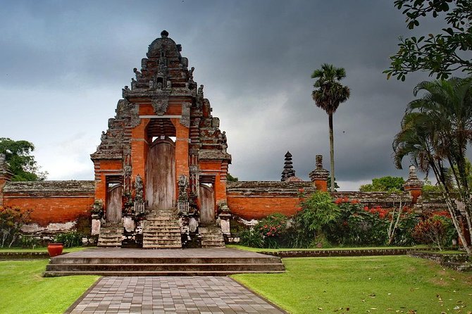 Royal Family Temple, Monkey Forest, and Tanah Lot Sunset Tour - Who this tour suits best (and who should skip it)