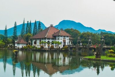 Royal Karangasem Heritage Tour - Getting There: South Bali Pickup and the Real-Time Drive