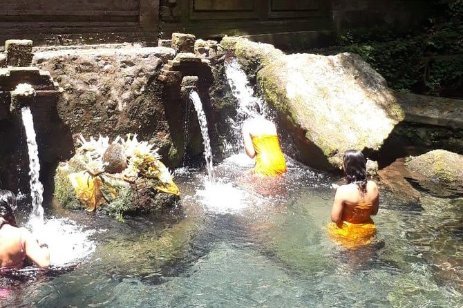 Soul Purification at Pura Mengening in Bali - Temple Etiquette You’ll Actually Care About (Attire, Offerings, and Water Gear)