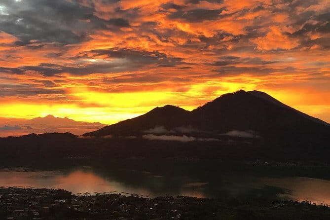 Sunrise Hike + Breakfast with Local Guide & Hotel Pickup - Who this sunrise trek is best for