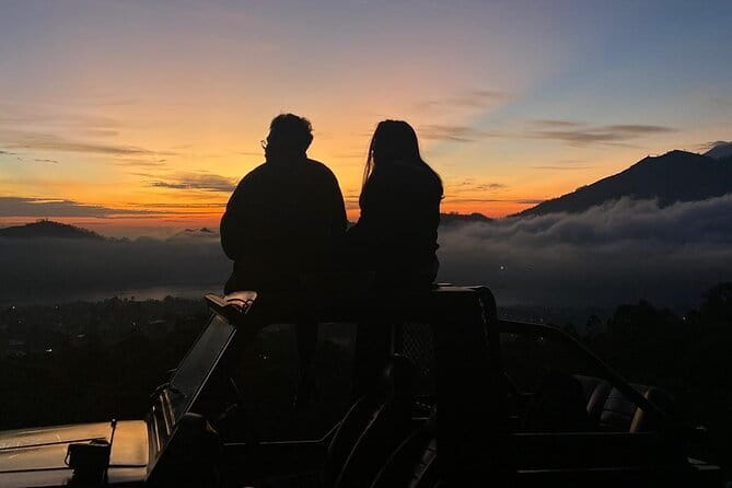 Sunrise + Jeep + Photographer - Base camp at Bintang House: where the day gets organized