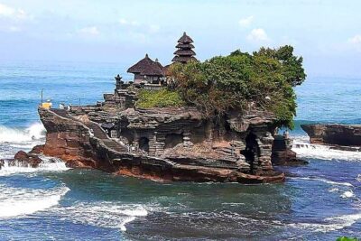 Tanah Lot and Jatiluwih Unesco Rice Terrace Private Tour - Stop 1: Tanah Lot and Batu Bolong—sea-temple drama