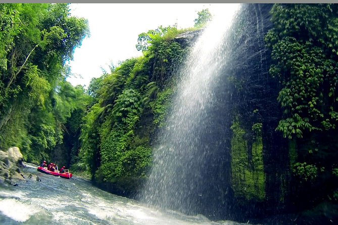 Telaga Waja River White-Water Rafting with Buffet Lunch - On-water breaks and buying snacks where you actually need them