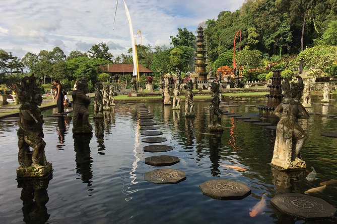 The Gates of Heavan - Ubud Jungle Swing & Waterfall Tour - Tukad Cepung Waterfall: Why This Cave Setting Is Worth the Stairs