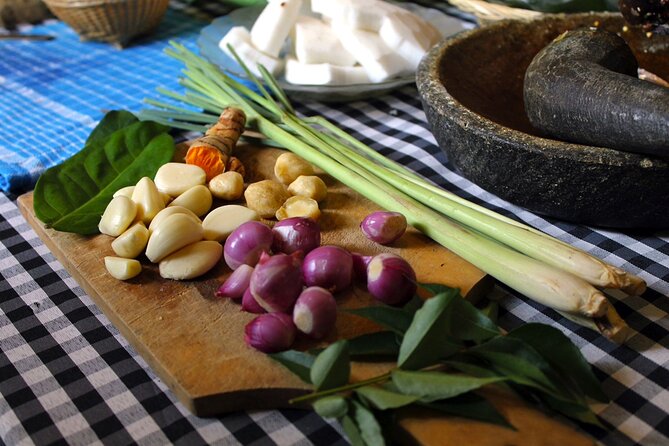 Traditional Balinese Home Dining Experience in Ubud with Putu - Putu’s hospitality: why the human side matters