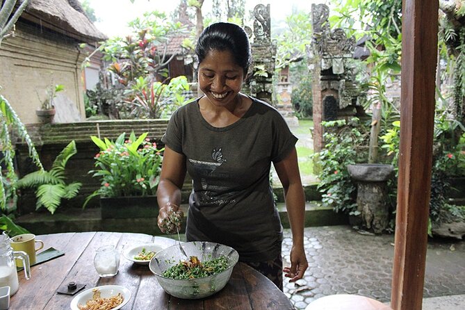 Traditional Balinese Meal in Ubud in Dewa's Family Village Home - A walk through the compound: where daily life happens