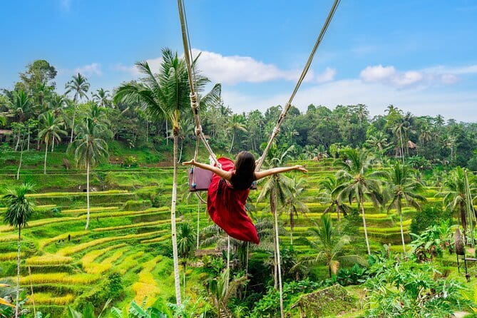 Ubud All-Inclusive Tour with Swing and Lunch - How the day is paced: from silver craft to waterfall photos