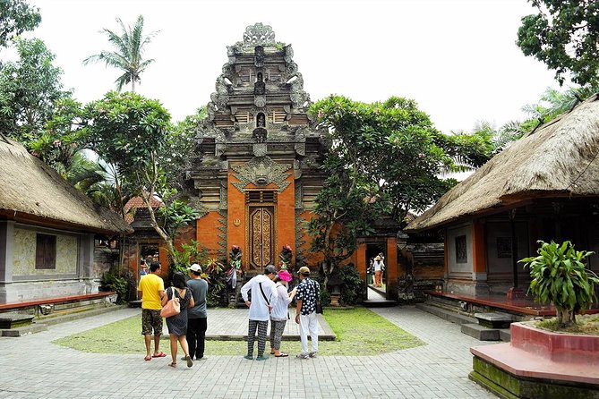 Ubud City Tour II: Monkey Forest, Palace, Art Market, and Rice Terrace - Ubud Palace: a quick central visit that may feel short