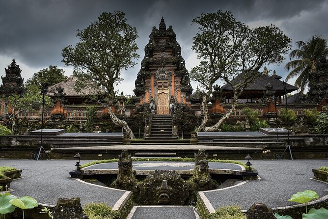 Ubud Explorer Private Day Tour - Stop 2: Tegenungan Waterfall and the Photo Spot Hike