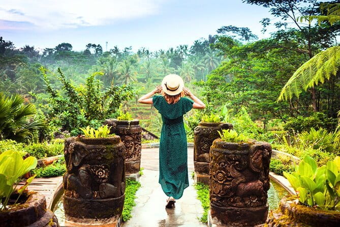 Ubud Jungle Swing - Monkey Forest - Water Temple - Waterfall - Tirta Empul Temple: where holy water fits into everyday Bali