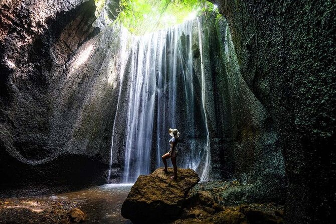 Ubud Private Tour - Waterfalls, Water Temple & Rice Terraces - Kanto Lampo Waterfall: Canyon ledges for dramatic photos