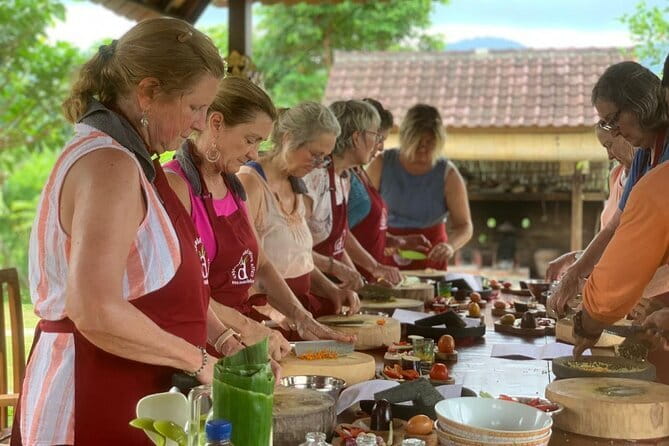 Ubud Sunset Mixology Tour by TikiBus - Onboard vibe: music, Wi‑Fi, and the social part people remember