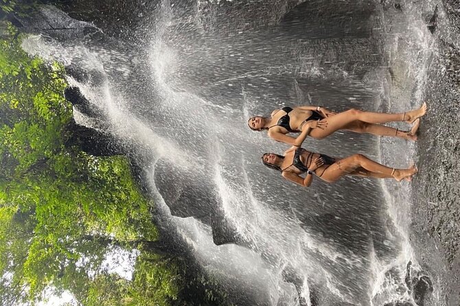 Ubud Surounding Tour - Kanto Lampo Waterfall: Wet Clothes, Strong Photos, Good Timing