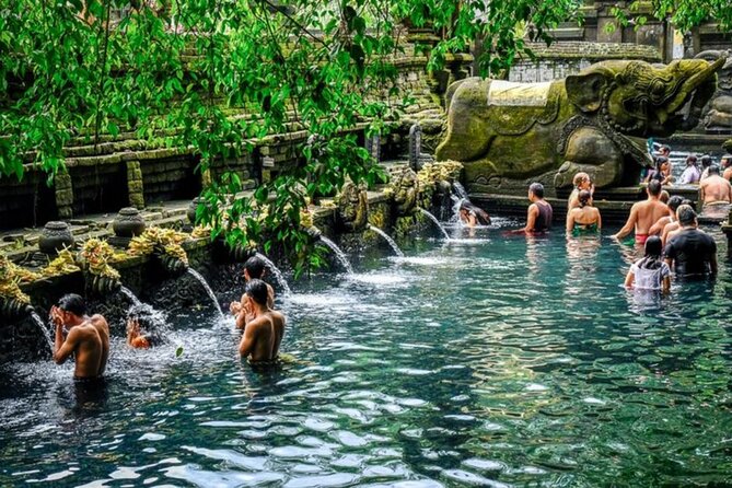 Ubud Tirta Empul Temple Tour with Purification Experience - The 2-hour plan: from Ubud Palace to Tirta Empul and back