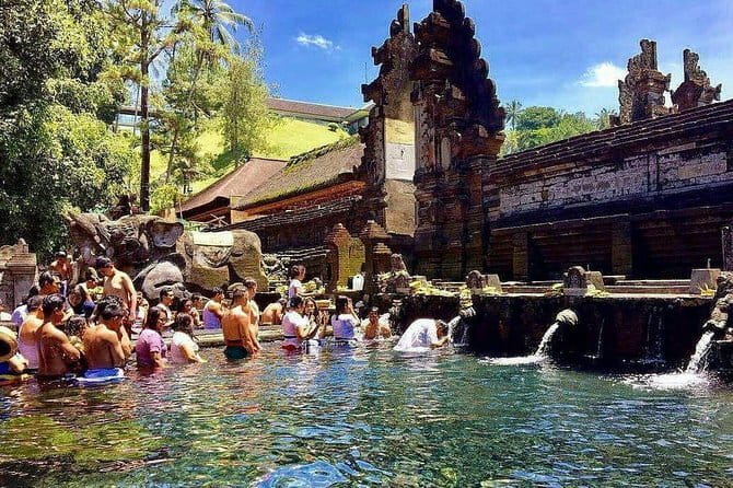 Ubud Tour Water Temple with Jungle Swing - Tirta Empul Temple: sacred springs and the ritual side of Bali