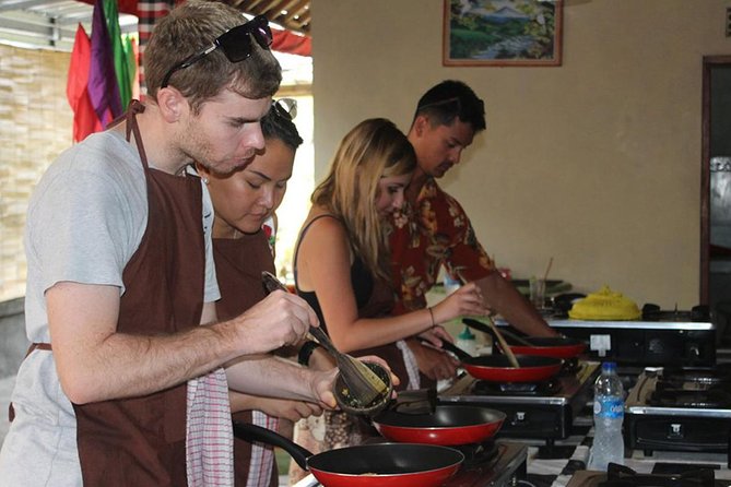 Vegetarian Ubud Cooking Class Bali - Vegetarian Balinese cooking in Ubud: what you’re really signing up for